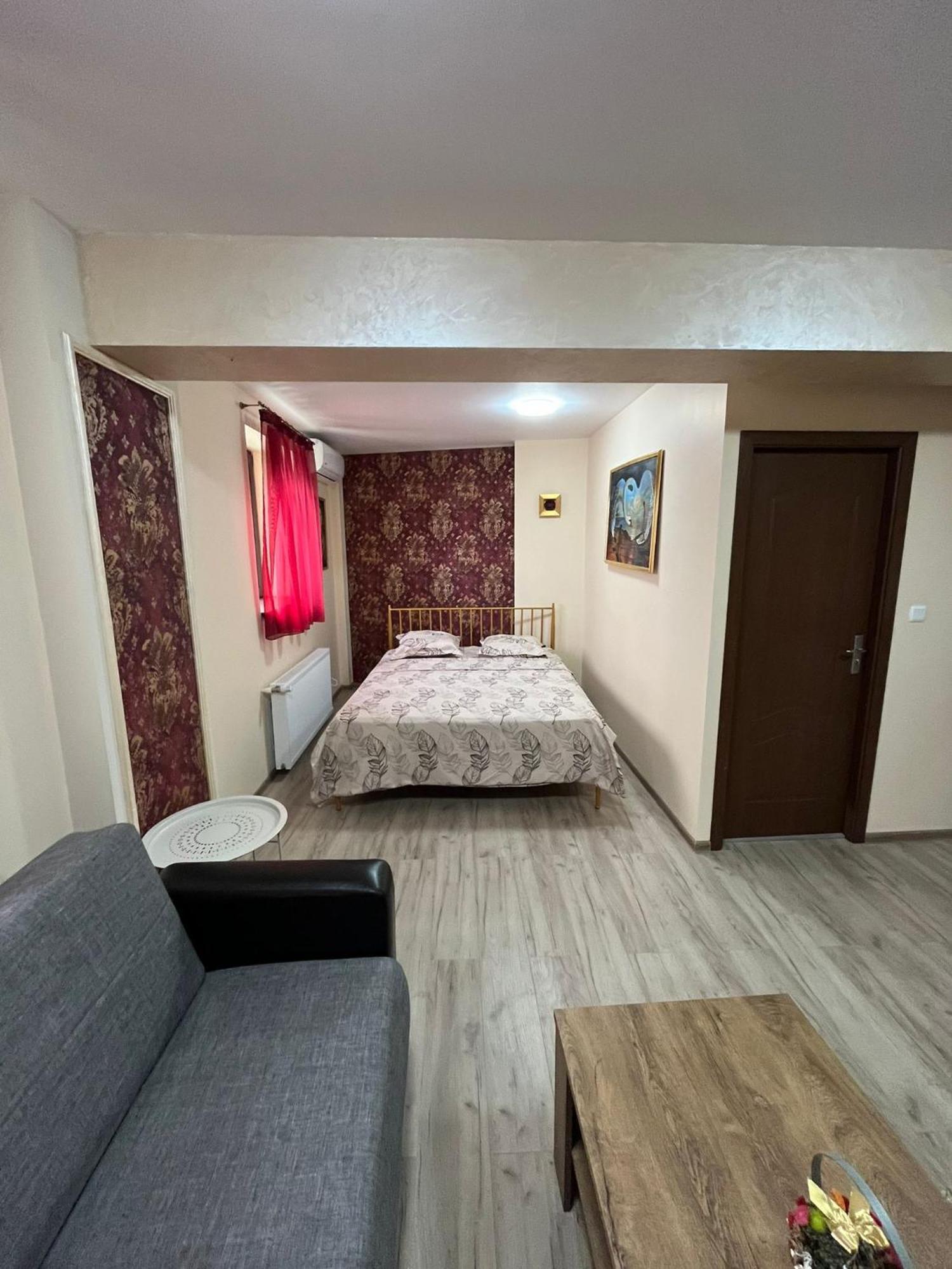Solaria Apartment Galaţi Buitenkant foto